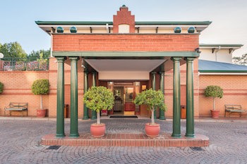 Courtyard Hotel Rosebank