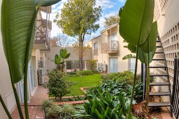 Courtyard Hotel Sandton
