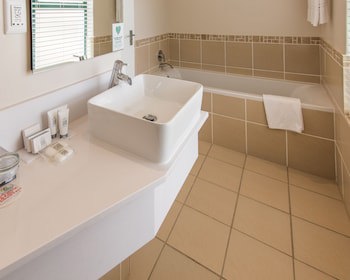 City Lodge Hotel Eastgate (Adults Only)