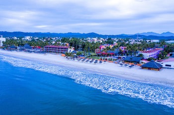 Grand Decameron Complex Bucerias, A Trademark All-Inclusive Resort