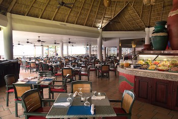 Grand Decameron Complex Bucerias, A Trademark All-Inclusive Resort
