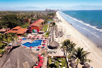 Grand Decameron Complex Bucerias, A Trademark All-Inclusive Resort