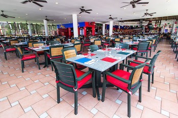 Grand Decameron Complex Bucerias, A Trademark All-Inclusive Resort