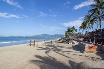 Grand Decameron Complex Bucerias, A Trademark All-Inclusive Resort