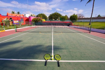 Grand Decameron Complex Bucerias, A Trademark All-Inclusive Resort
