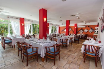 Grand Decameron Complex Bucerias, A Trademark All-Inclusive Resort
