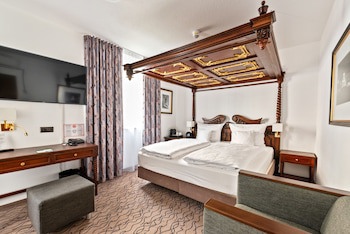 KINGs HOTEL Center Superior