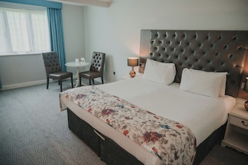 Cwrt Bleddyn Hotel & Spa