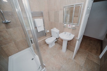 Cwrt Bleddyn Hotel & Spa