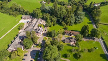 Cwrt Bleddyn Hotel & Spa