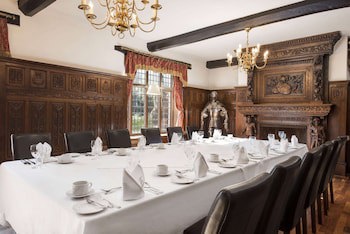 Cwrt Bleddyn Hotel & Spa