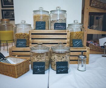 Cwrt Bleddyn Hotel & Spa