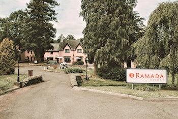 Cwrt Bleddyn Hotel & Spa