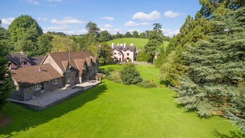 Cwrt Bleddyn Hotel & Spa