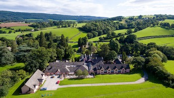 Cwrt Bleddyn Hotel & Spa
