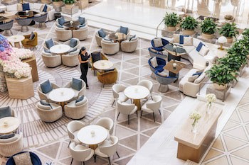 Jumeirah Emirates Towers Dubai