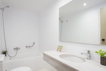 Acropolis Select Hotel