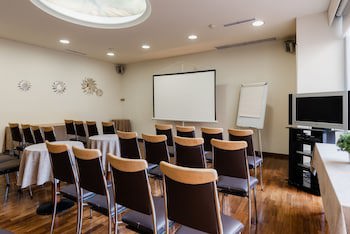 Acropolis Select Hotel