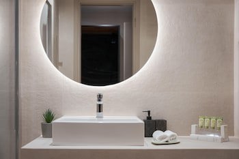 Acropolis Select Hotel