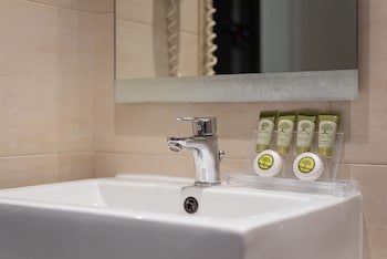 Acropolis Select Hotel
