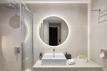Acropolis Select Hotel