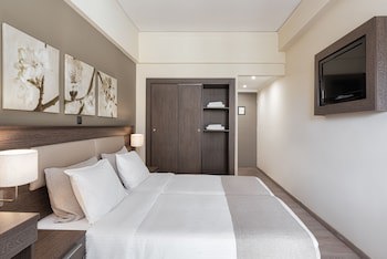 Acropolis Select Hotel