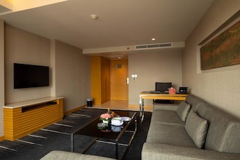 Lao Plaza Hotel