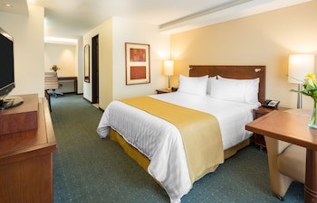 Ghl Hotel Capital