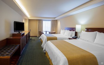 Ghl Hotel Capital