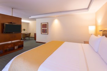 Ghl Hotel Capital