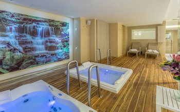Ghl Hotel Capital