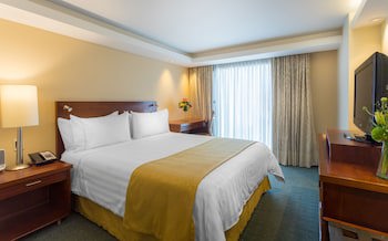 Ghl Hotel Capital