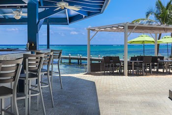 Wyndham Reef Resort Grand Cayman