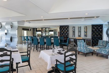 Wyndham Reef Resort Grand Cayman