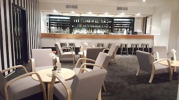 Bay Plaza Hotel