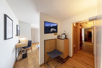 Leoneck Swiss Hotel
