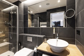 Leoneck Swiss Hotel