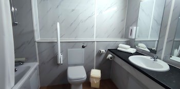 Britannia Sachas Hotel