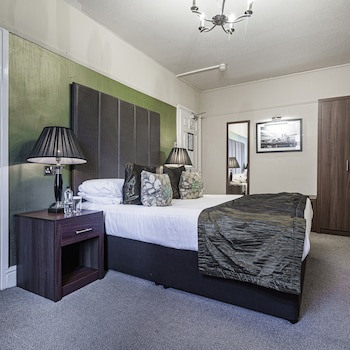 The Royal Oak Hotel, Welshpool, Mid Wales