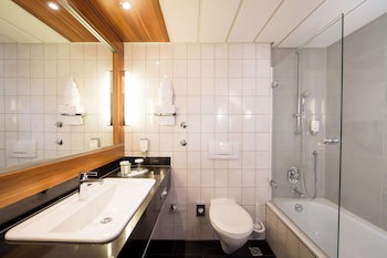 Lindner Hotel Frankfurt Hochst, part of JdV by Hyatt galeri fotoğrafı