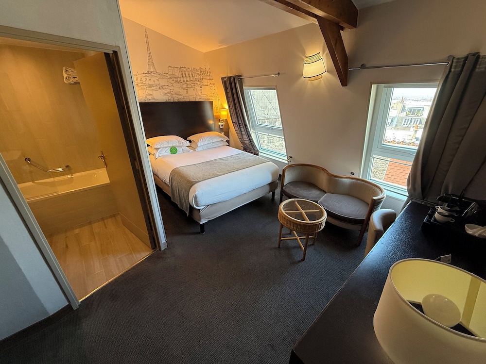 Holiday Inn Paris - Montmartre by IHG