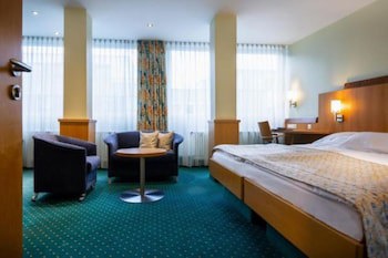 Kronenhotel Stuttgart galeri fotoğrafı