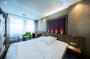 Kronenhotel Stuttgart galeri fotoğrafı