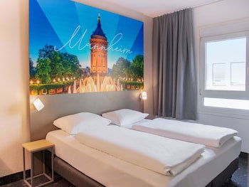 B&B HOTEL Mannheim-City galeri fotoğrafı