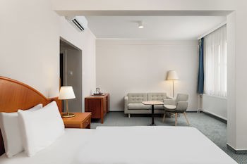 Hotel Raba City Center