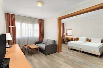 Hotel Raba City Center