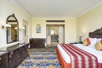 Cama Hotel