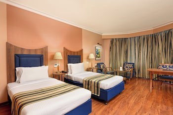 Cama Hotel