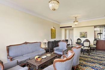 Cama Hotel