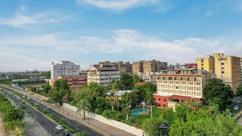 Cama Hotel